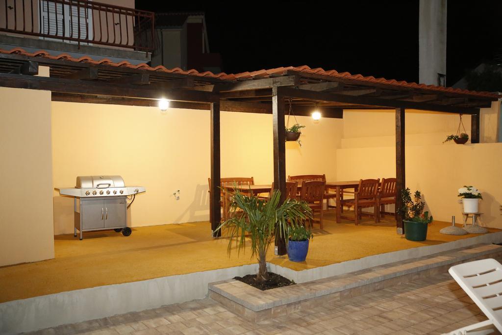 Apartmani Sprljan Vodice Extérieur photo