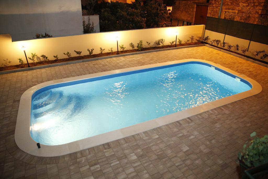 Apartmani Sprljan Vodice Extérieur photo